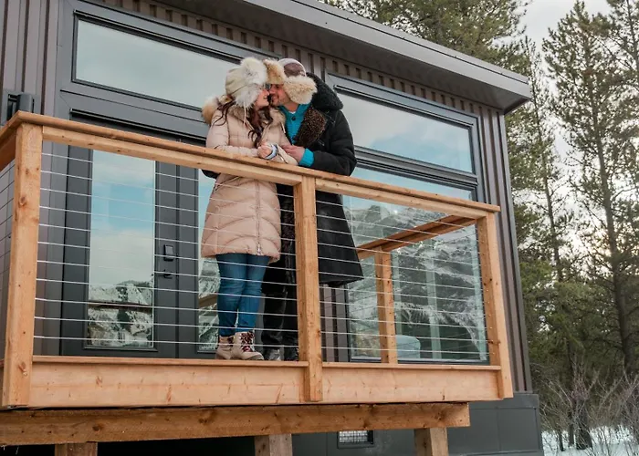 Skyridge Glamping